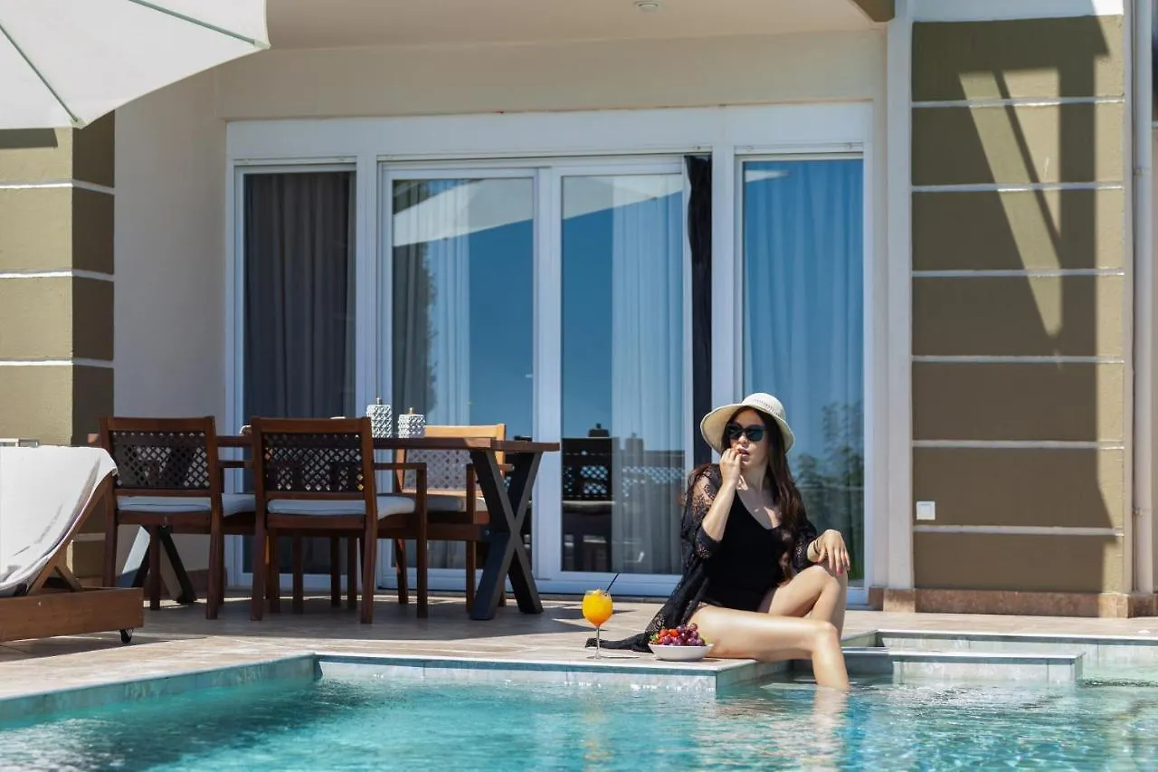 Sunny Villas Resort & Spa Hanioti