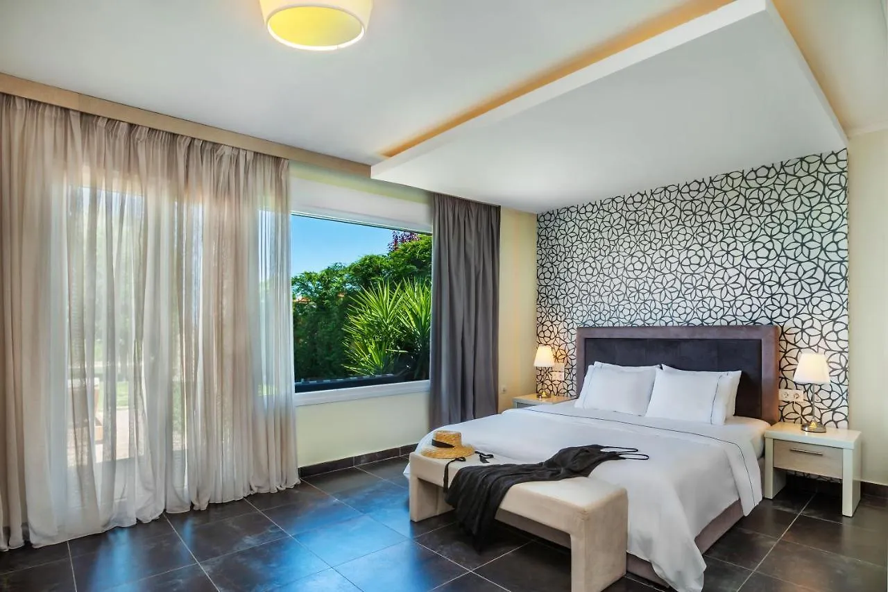 Sunny Villas Resort & Spa Hanioti