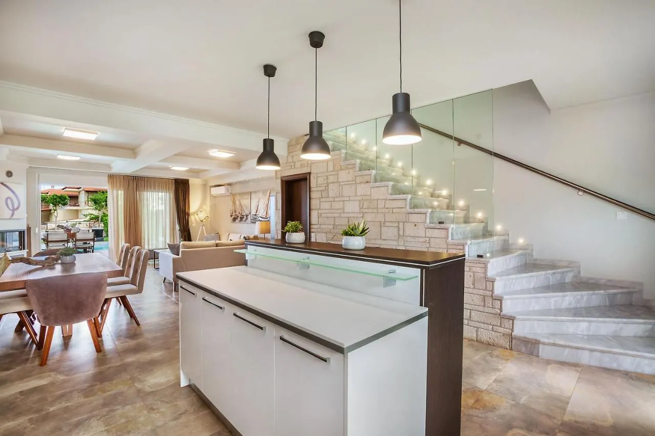 Sunny Villas Resort & Spa Hanioti
